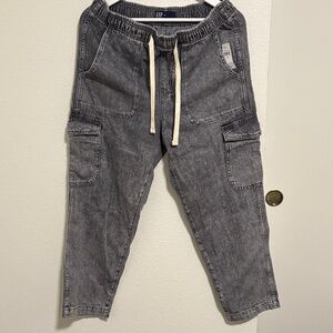 GAP Men's Charcoal Cargo Pants